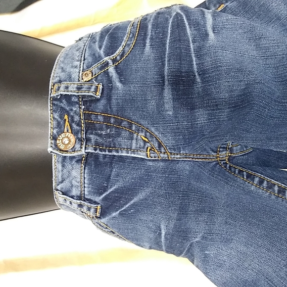 Silver Jeans - Picture 2 of 5